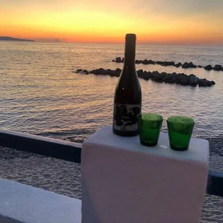 La Terrazza Sul Mare Hébergement de vacances *