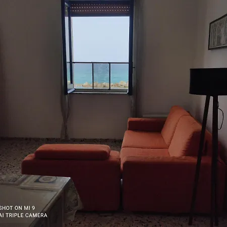La Terrazza Sul Mare Hébergement de vacances *